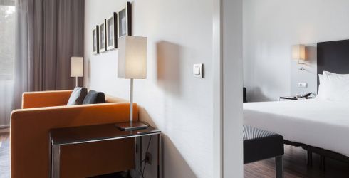 hotel room image