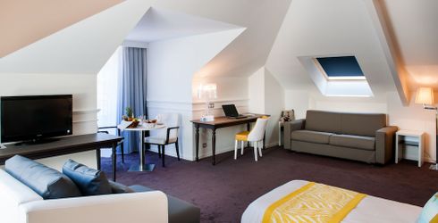 hotel room image