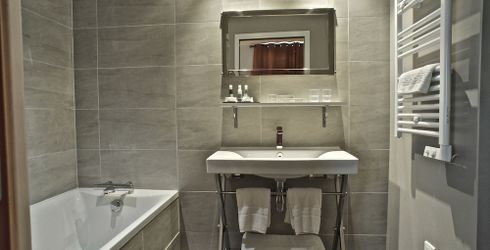 hotel room image