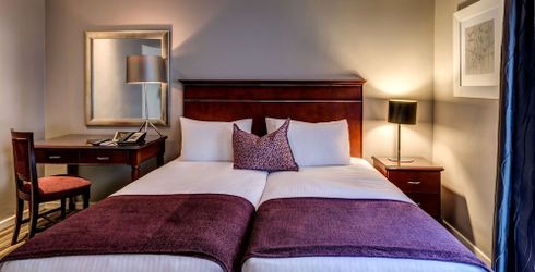 hotel room image