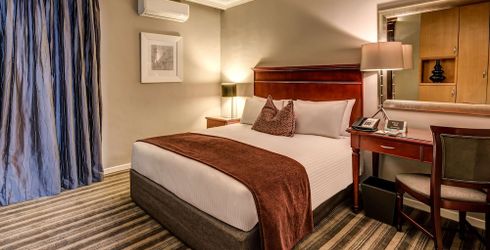 hotel room image