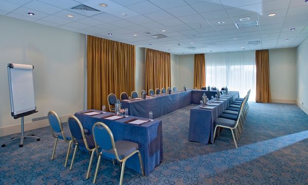 Mediterranean Beach Hotel hotel in Limassol
