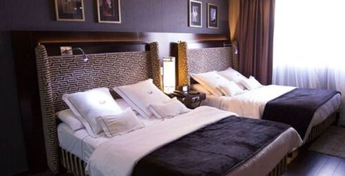 hotel room image