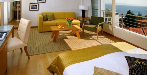 hotel room image