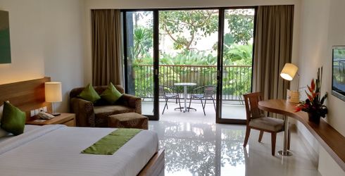 hotel room image