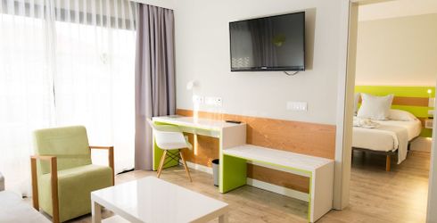 hotel room image