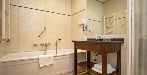 hotel room image