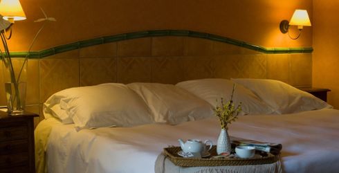 hotel room image
