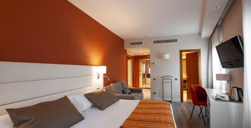 hotel room image