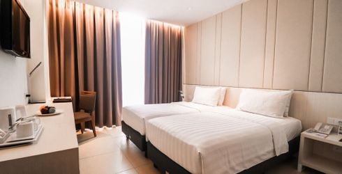 hotel room image