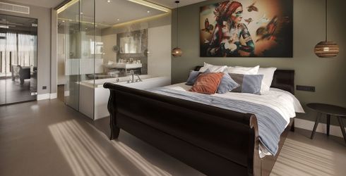 hotel room image