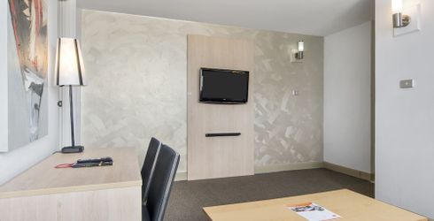 hotel room image