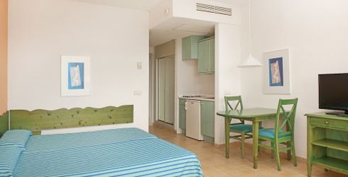 hotel room image