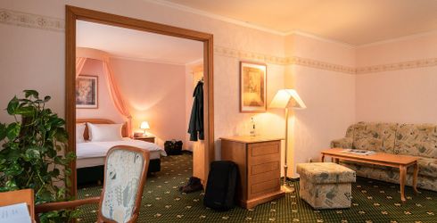 hotel room image