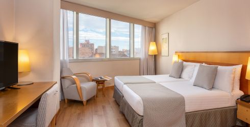 hotel room image