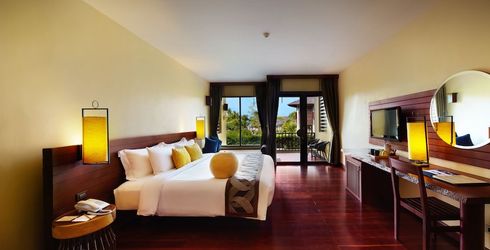 hotel room image