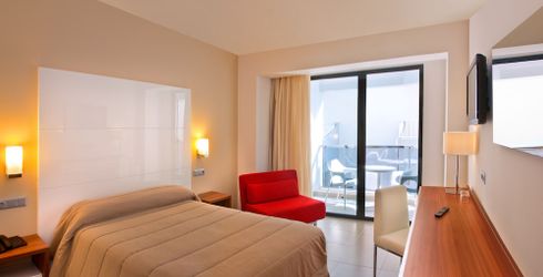 hotel room image