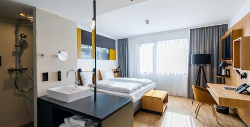 hotel room image