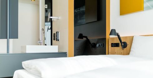 hotel room image
