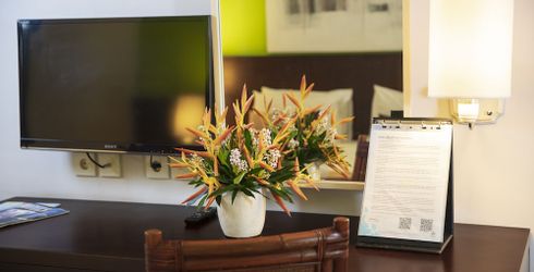 hotel room image