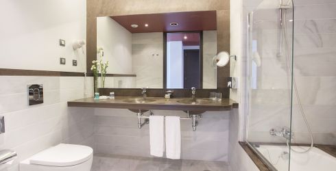 hotel room image