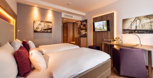 hotel room image