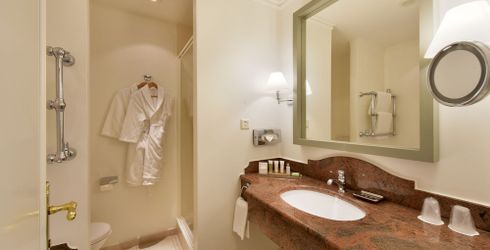 hotel room image