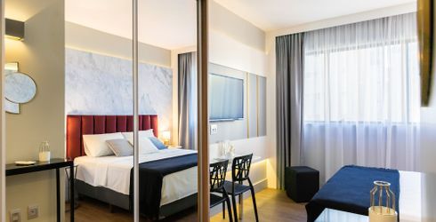 hotel room image