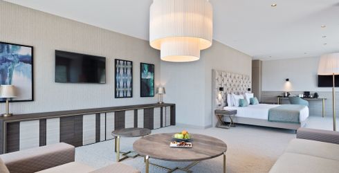 hotel room image