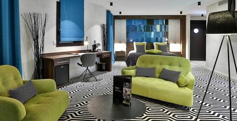 hotel room image