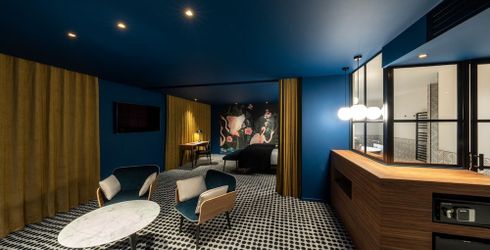 hotel room image