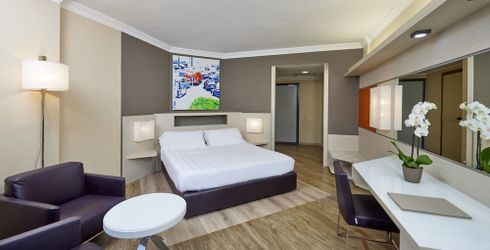 hotel room image