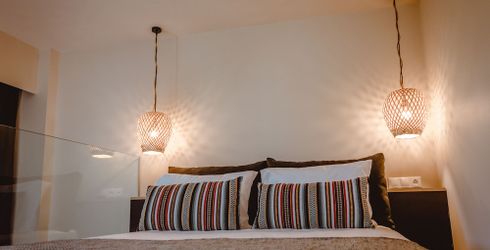 hotel room image