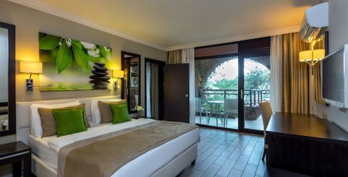 hotel room image