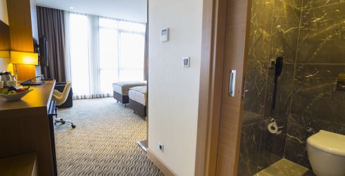 hotel room image