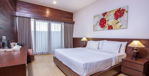 hotel room image