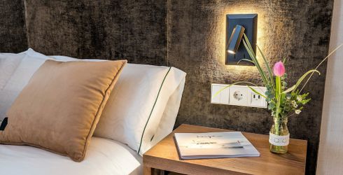 hotel room image