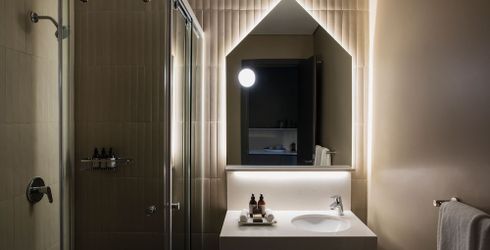 hotel room image