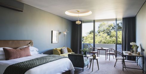 hotel room image