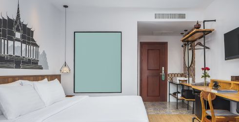 hotel room image