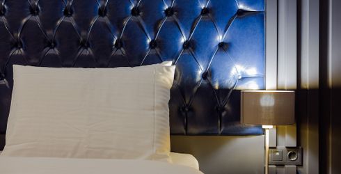 hotel room image