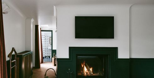 hotel room image