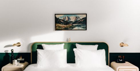 hotel room image
