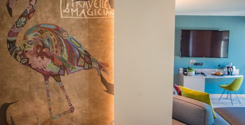 hotel room image
