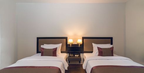 hotel room image