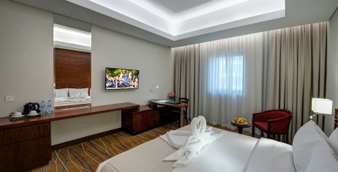 hotel room image