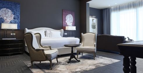 hotel room image
