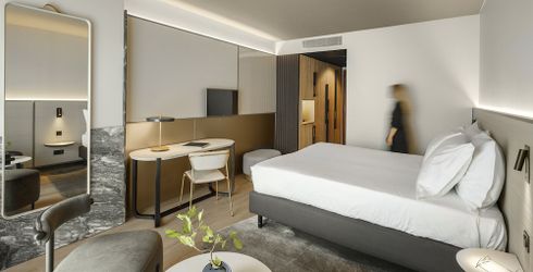 hotel room image