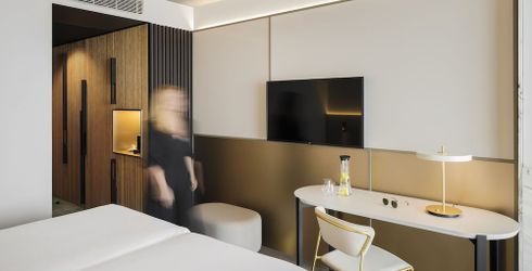 hotel room image