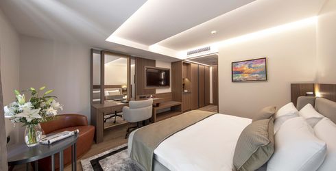 hotel room image